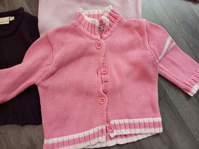 Lot pulls et gilets 12 mois - photo numéro 6