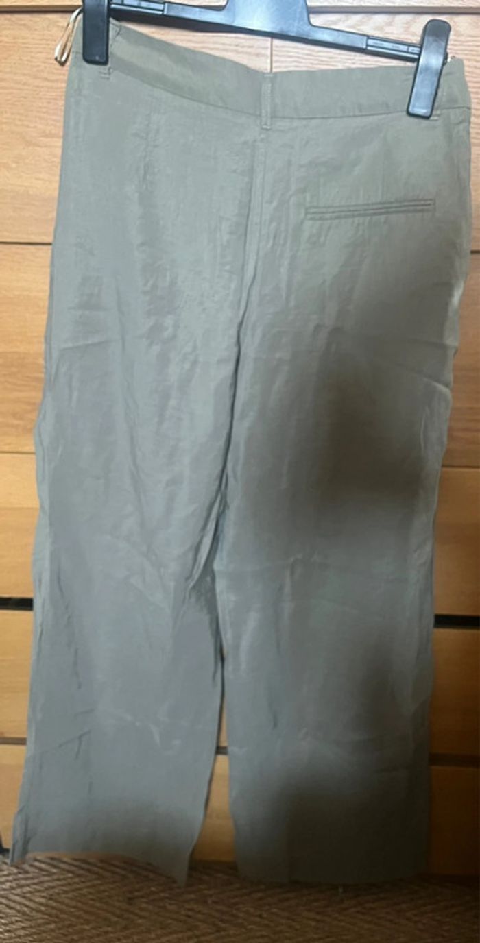 Pantalon large vert kaki Zara - photo numéro 4