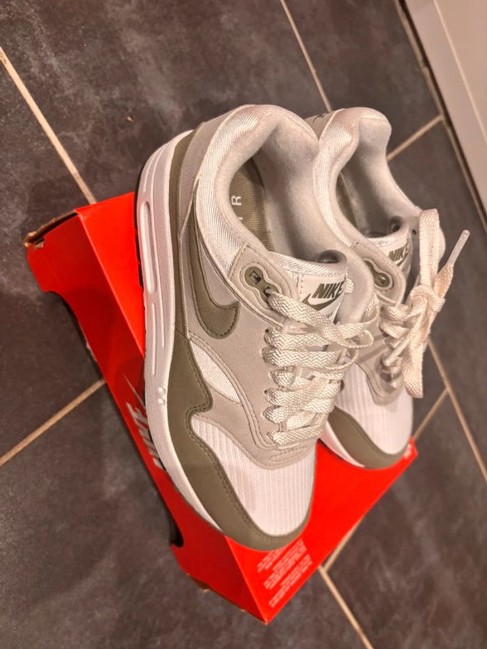 Air Max 1 P.36,5 Neuves unisex - photo numéro 5