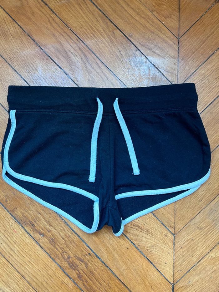 Short noir et blanc taille 34 - photo numéro 2