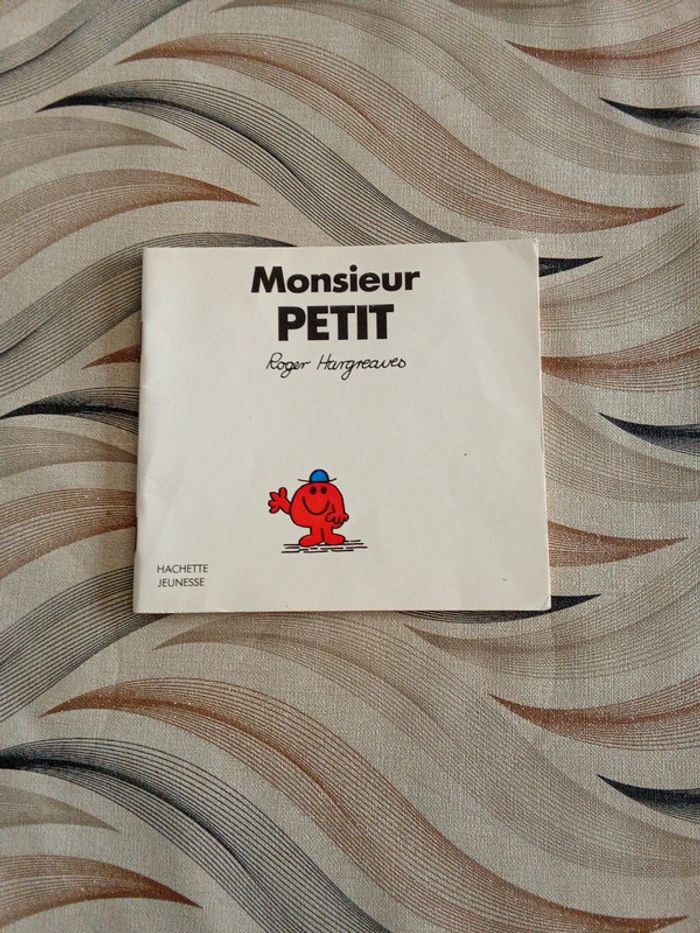 Livre, Monsieur Petit