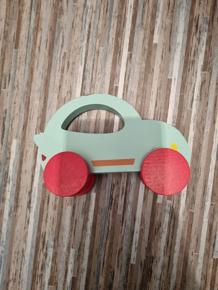Petite voiture bois
