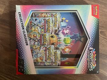 Pokemon coffret classeur évolution prismatique