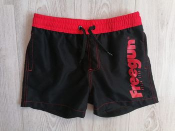Short de bain Freegun
Taille 10 12 ans
Comme neuf porté 1 fois