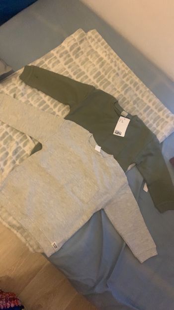 Pull enfant léger