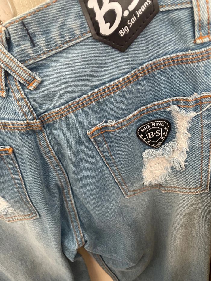 Jean bleu un trou 597 - photo numéro 6