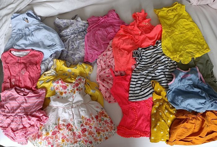 Gros lot vêtements fille 3 mois printemps/été - photo numéro 2
