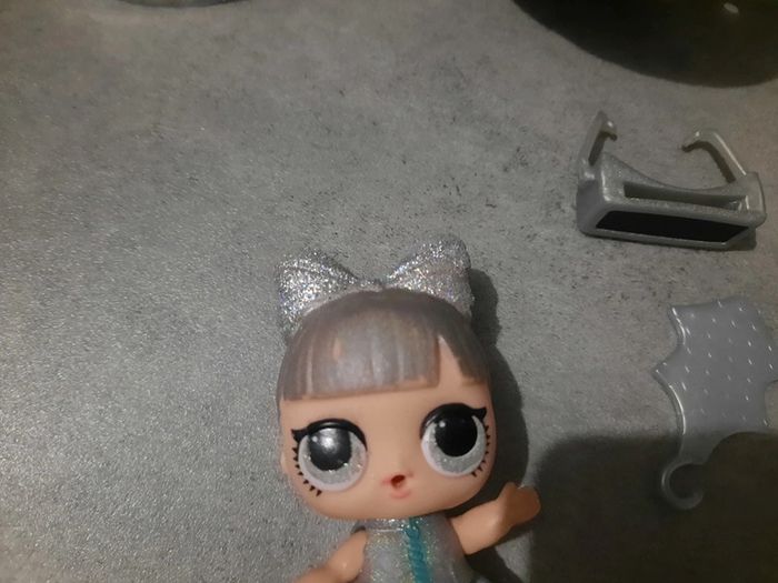 Poupée L.O.L Surprise lights glitter - photo numéro 3