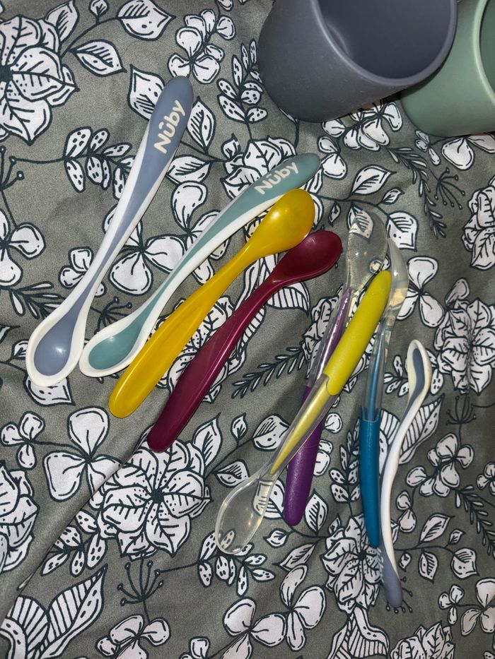 Lot vaisselles enfants - photo numéro 3