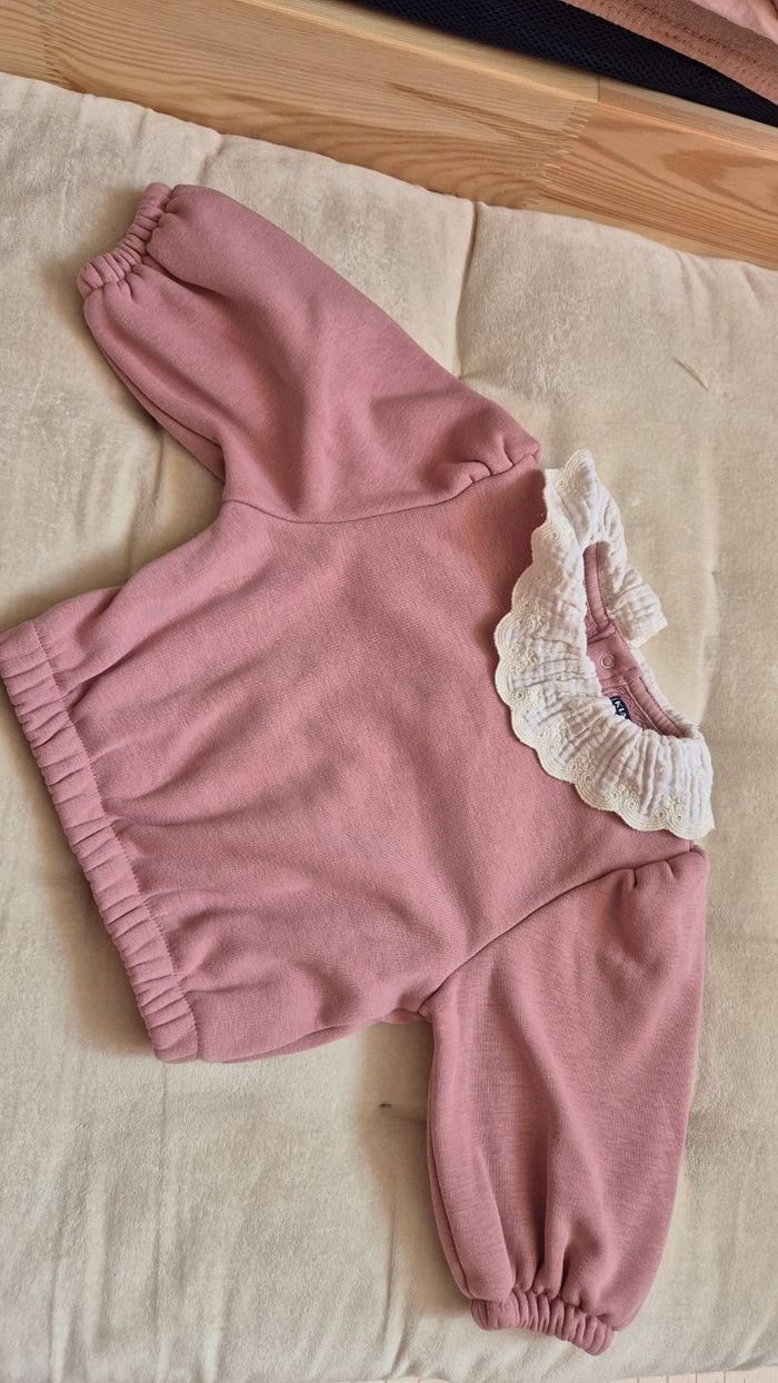 Pull avec collerette