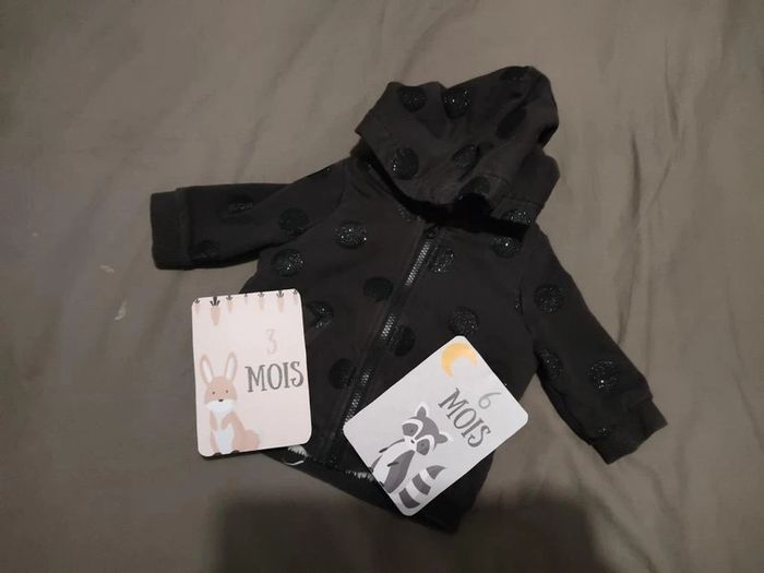 Gilet épais taille 6 mois