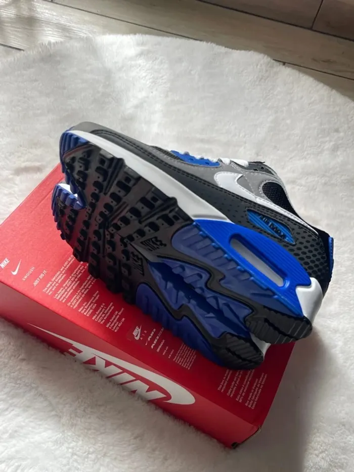 Basket Nike air 90 - photo numéro 8