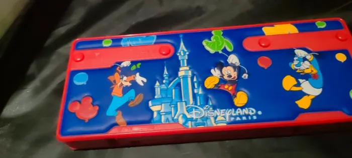 Plumier/ trousse vintage Disneyland Paris - photo numéro 2