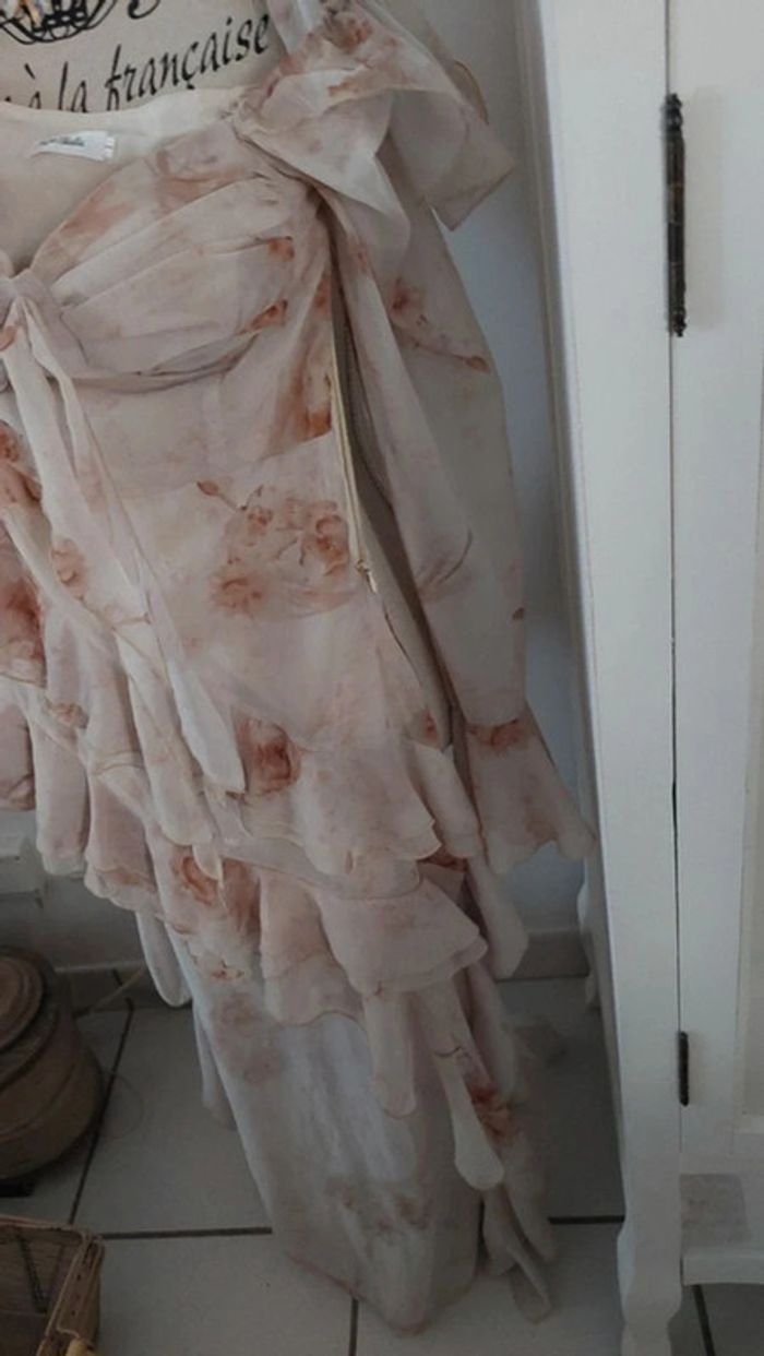 Robe voilage taille 1 (XS)
Montllalla - photo numéro 5