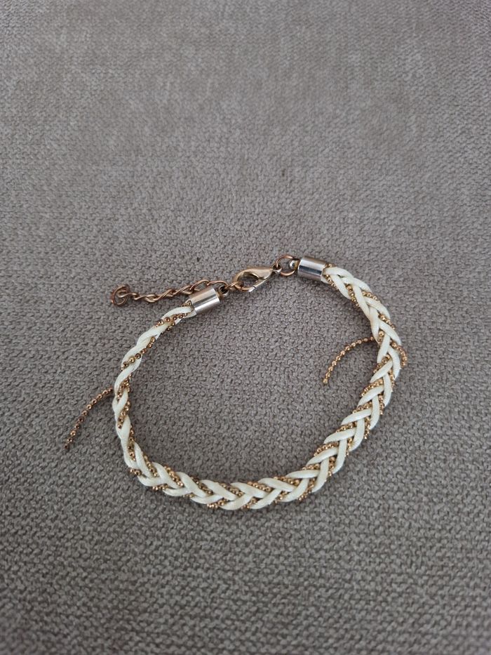 Bracelet tressé blanc crème avec lignes boules dorées - photo numéro 5