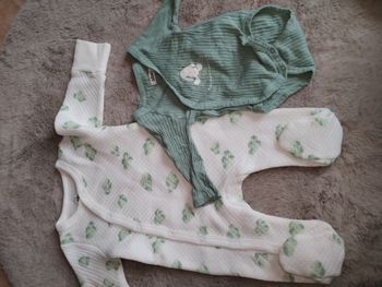 Lot pyjama+ bodie manche longue