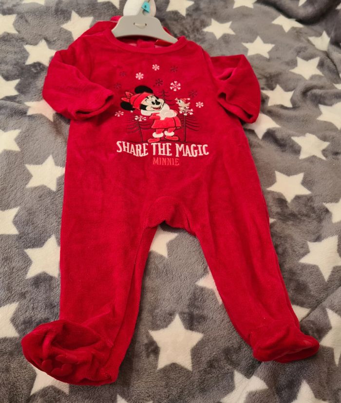 Lot Pyjama fille Minnie rouge 1 pièce avec Bonnet de Noël Disney taille 6 mois - photo numéro 2
