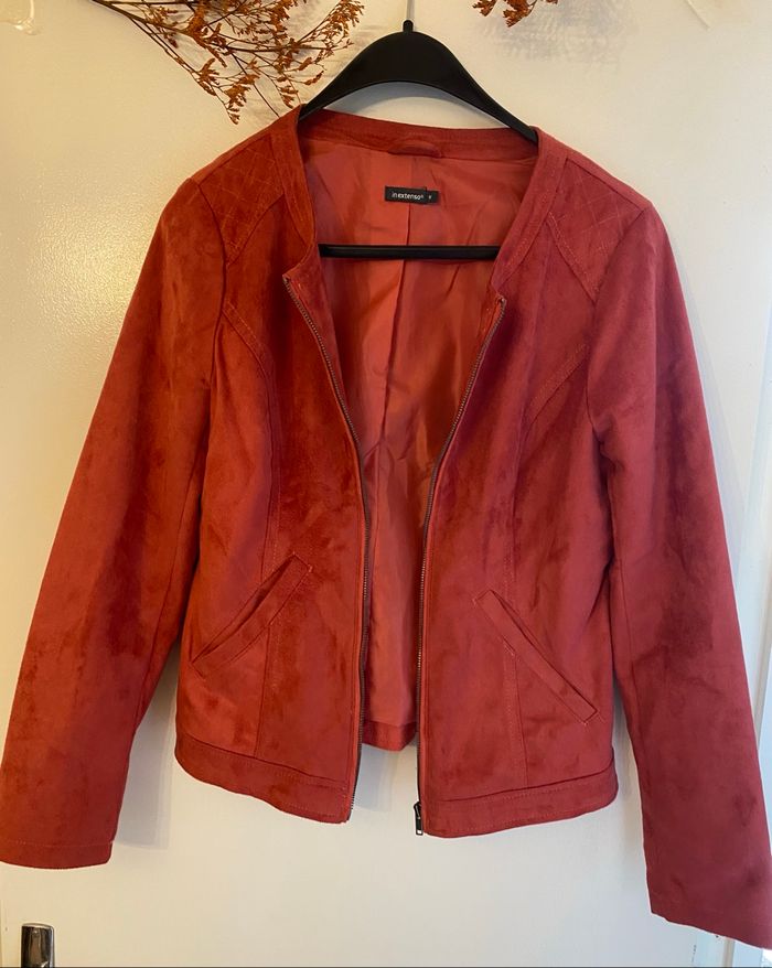 Veste mi-saison pour femme  effet dim , en très bon état , taille 38/40 - photo numéro 4