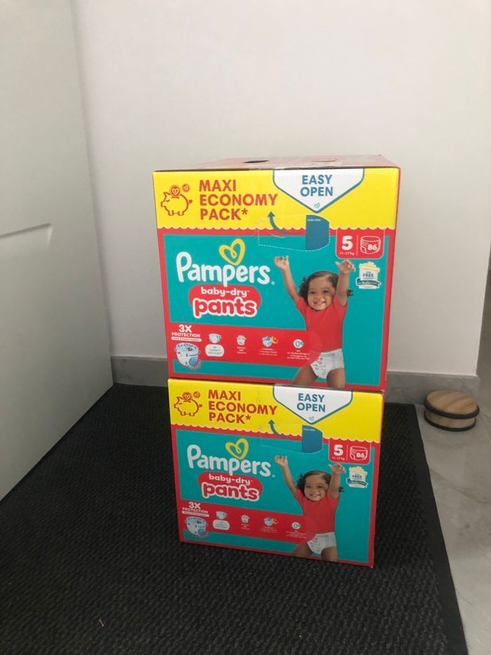 Lot 2 cartons Pampers pants taille 5 - photo numéro 2