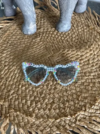 Lunettes de soleil bride to be