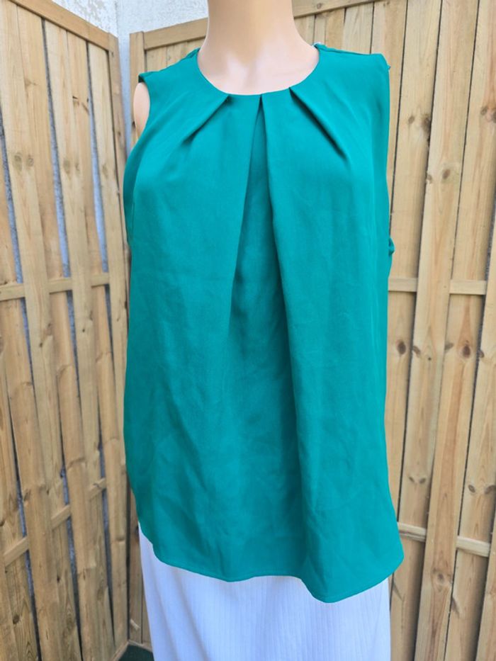 Blouse couleur vert 🍒mango🍒portée 1 fois Taille M/L - photo numéro 3