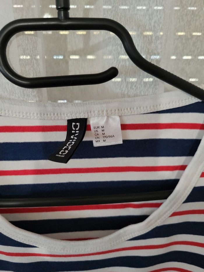 Tee-shirt à rayures taille M - photo numéro 2