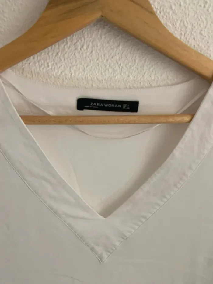 Chemise à col V - photo numéro 2