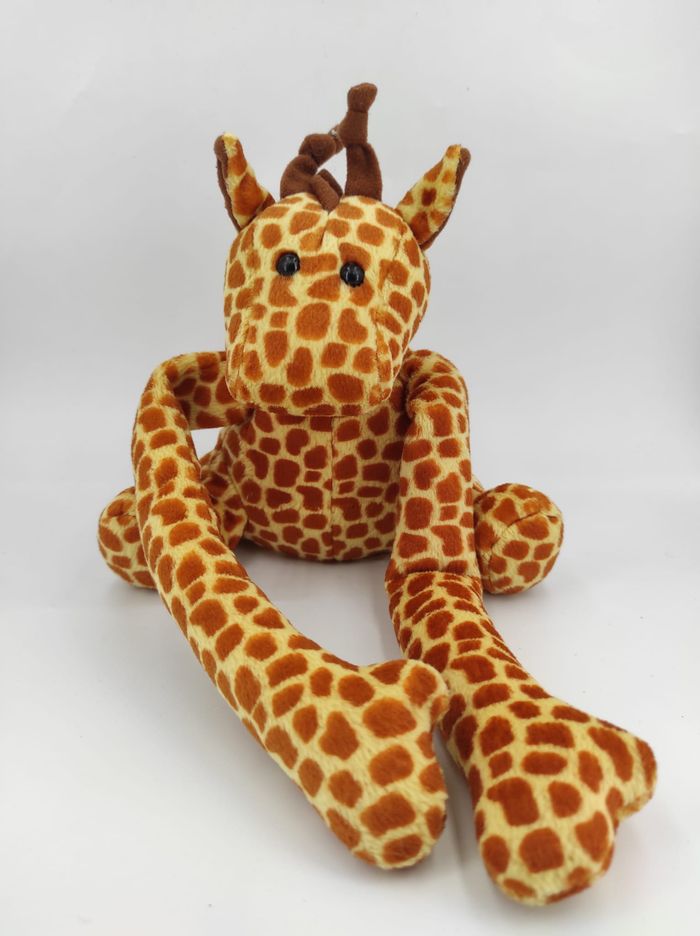 Peluche Doudou Girafe longs bras DMC