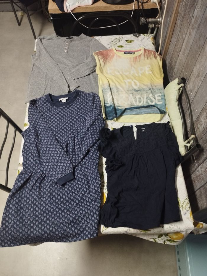 Lot vêtement 10 ans fille numéro 6