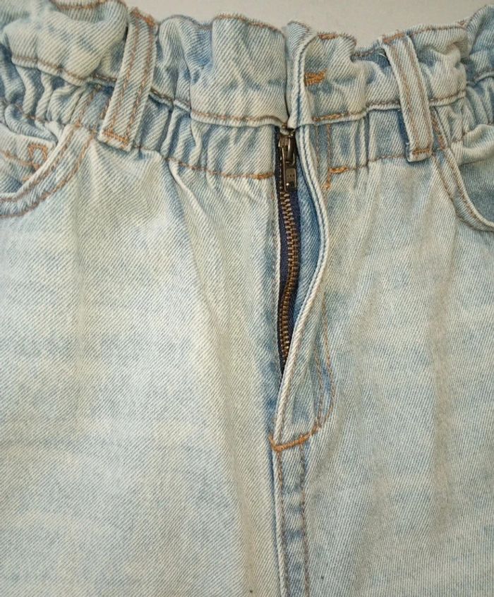 Jean mom Kiabi taille 34 - photo numéro 4