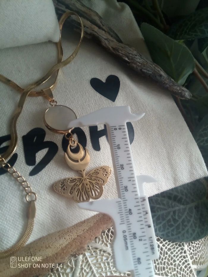 Collier papillon sphinx double lune et pierre opaline - photo numéro 3