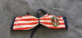 Haut de maillot de bain taille 10 ans