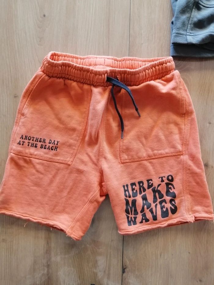 Lot shorts garçon 8ans - photo numéro 3