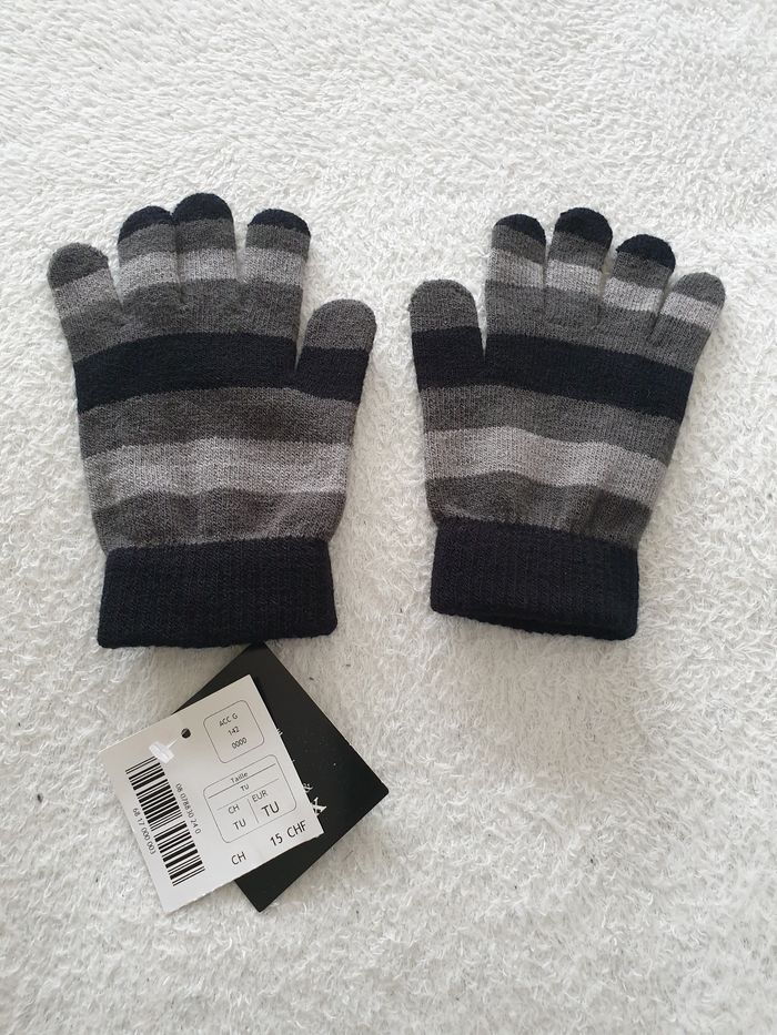 Paire de gants neuves