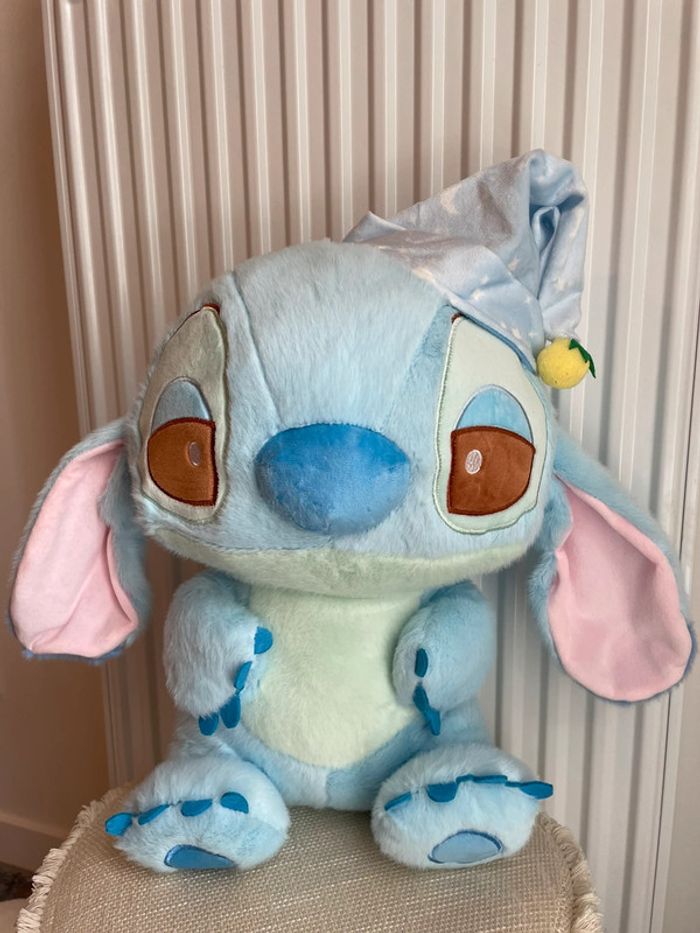 Peluche Disney Stitch Endormi 💤 - photo numéro 2