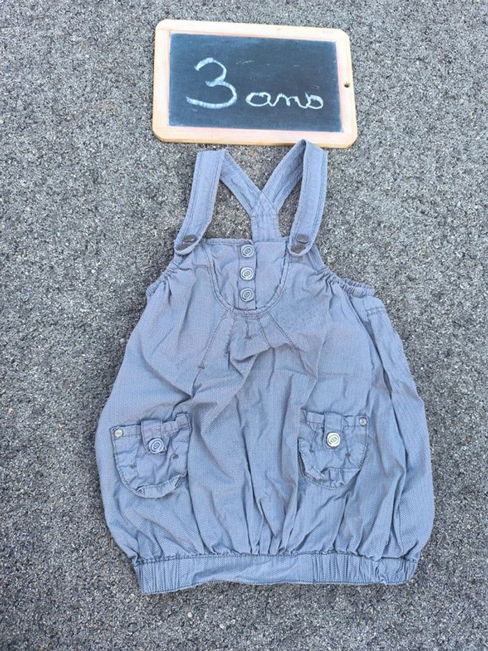 Robe Kid kanaï taille 3 ans en très bon état
