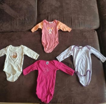 Lot de 4 body manches longues 6 mois