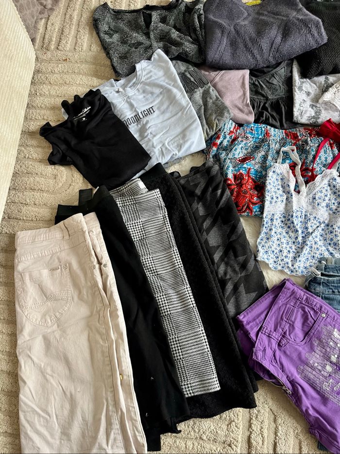 Lot de 25  vêtements femme du 36 au 44 - photo numéro 2