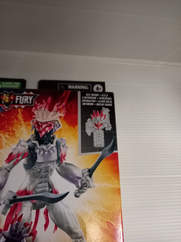 Power rangers dino fury void knight - photo numéro 2