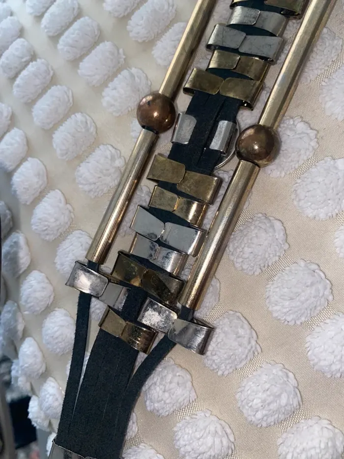 Ceinture vintage en cuir et strass - photo numéro 8