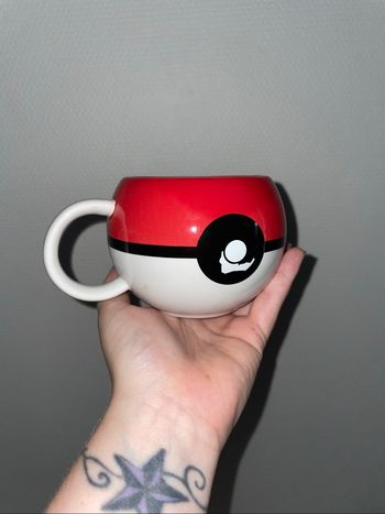 Tasse mug Pokémon pokeball