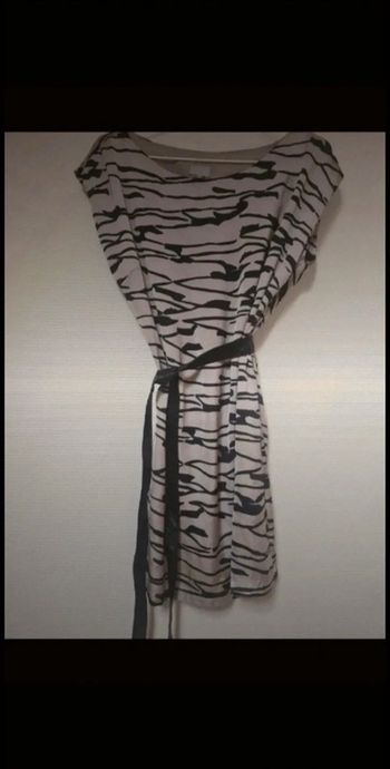 Robe courte / tunique satin