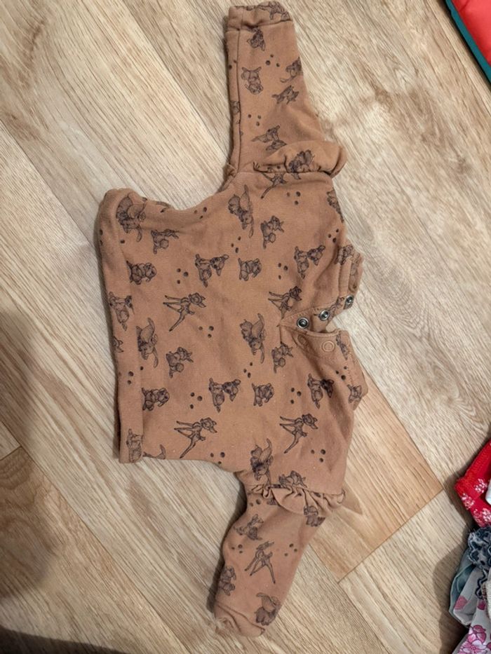 Pull Disney marron - photo numéro 3