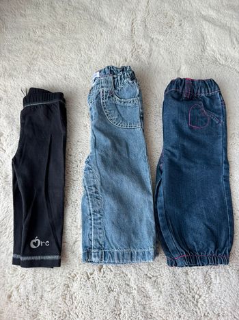 👖 lot jeans pantalons - bébé fille- baby girl - 9 mois- kitchoun très bon état