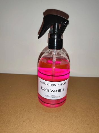 Spray d'ambiance " Rose vanille "