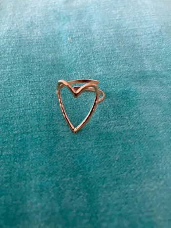 Bague cœur dorée ajustable neuf sous blister