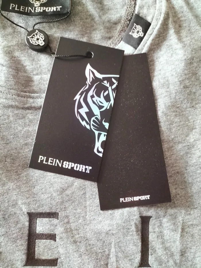 T-shirt plein sport - photo numéro 5