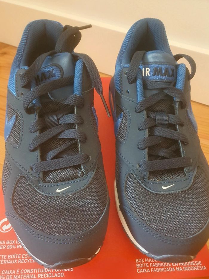 Nike Air Max (36.5) - photo numéro 3
