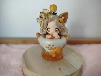 Figurine sweet emilya / miracle garden ( transparent version )