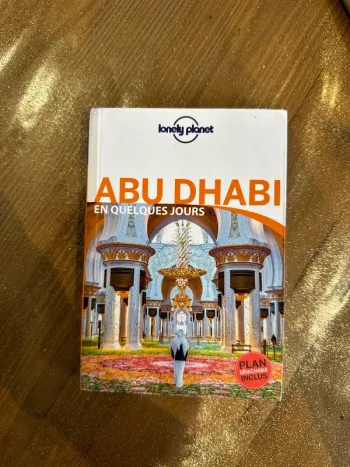 Livre Abou Dhabi et quelques jours